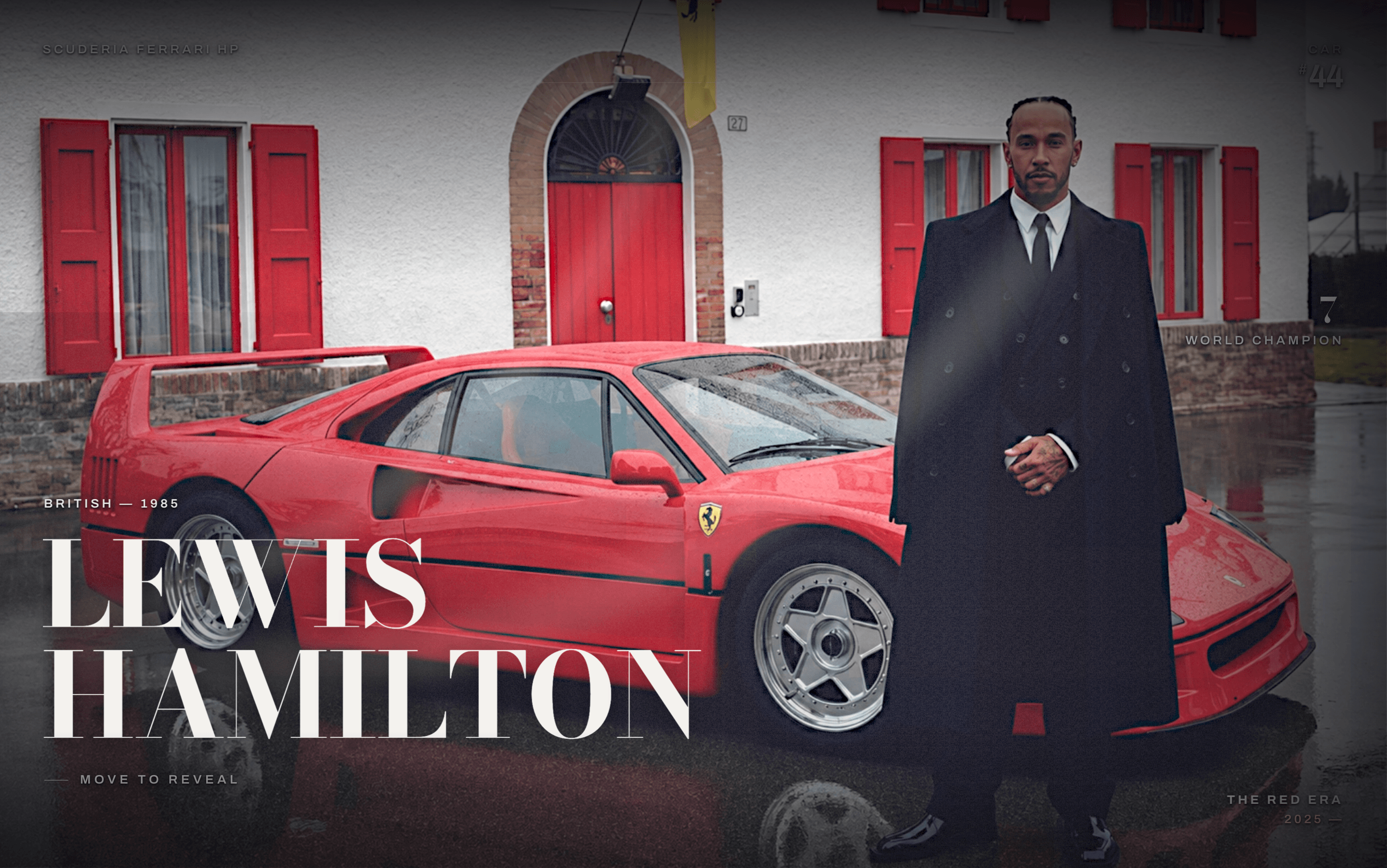 Hero do projeto Lewis Hamilton: o piloto de terno escuro ao lado de uma Ferrari F40 vermelha em frente a uma casa de campo, com o título 'Lewis Hamilton' e o selo 'The Red Era' sobre a imagem.